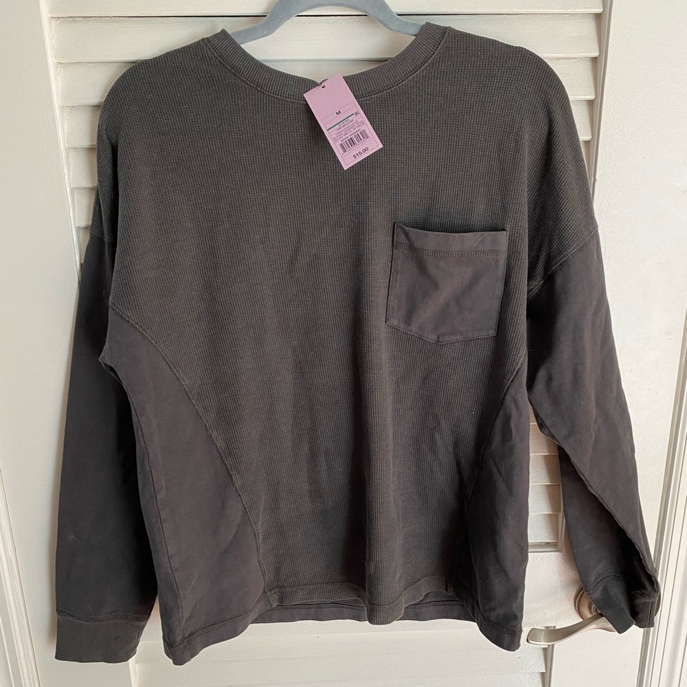 Grayish brown long sleeve t
